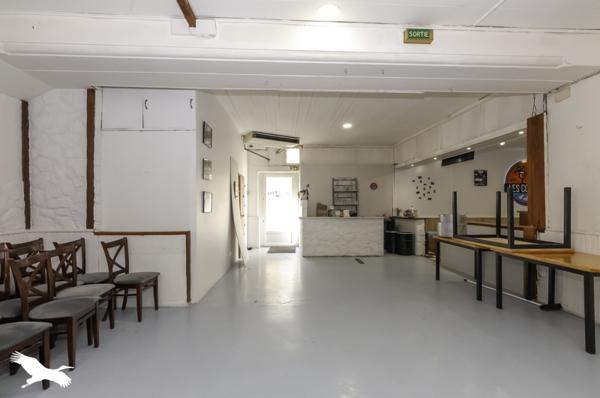 Immeuble à vendre |                                       Pomérols |                                            390 m²
