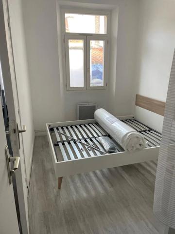 Vente                                                      Immeuble
                        
                     7 pièces                      150 m2                     à Perpignan