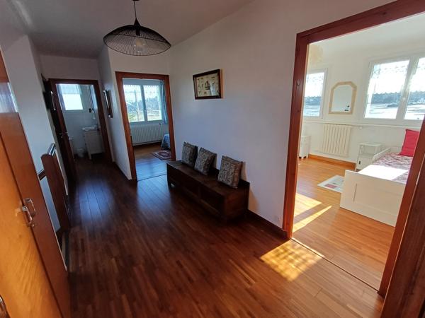 Plougasnou (29630) Plougasnou port du Diben, maison 5 chambres avec possibilité appartement indépendant.