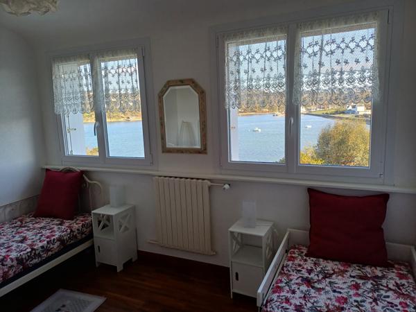 Plougasnou (29630) Plougasnou port du Diben, maison 5 chambres avec possibilité appartement indépendant.