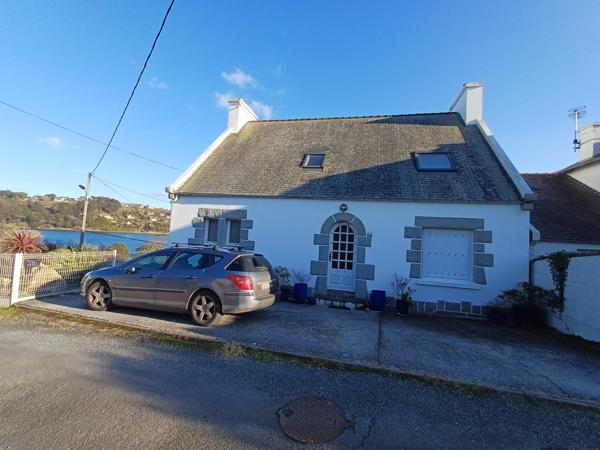 Plougasnou (29630) Plougasnou port du Diben, maison 5 chambres avec possibilité appartement indépendant.