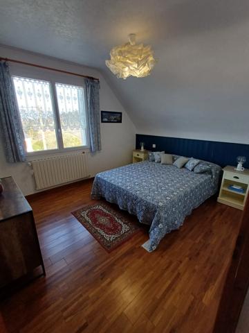 Plougasnou (29630) Plougasnou port du Diben, maison 5 chambres avec possibilité appartement indépendant.