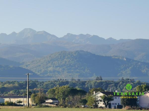 Grand terrain plat à Gajan