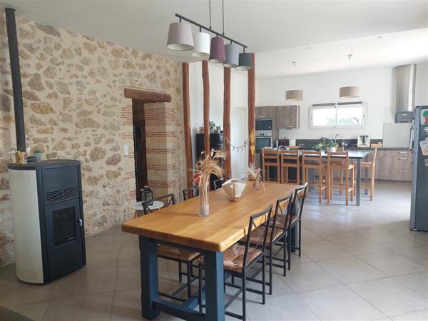 Maison 5 pièce(s) 3 chambre(s) 137 m²