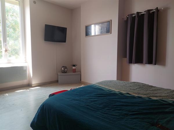 Maison 5 pièce(s) 3 chambre(s) 137 m²