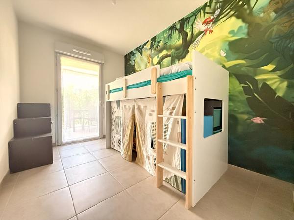 Appartement 3 pièces 58m² Rez-de-Jardin Carros Les Plans