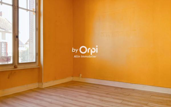 Maison à vendre    3 pièces • 100 m2 Montluçon