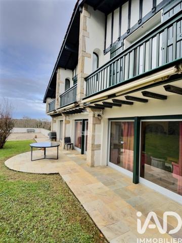 Maison à vendre 10 pièces 300 m² Urrugne