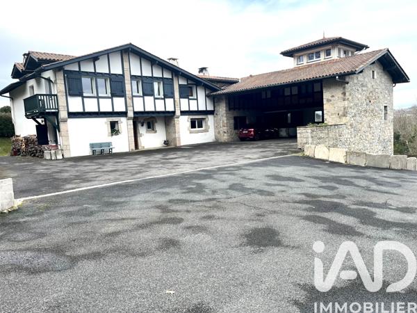 Maison à vendre 10 pièces 300 m² Urrugne