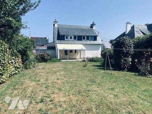 A Vendre à Perros-Guirec (22700) en Côtes-d'Armor (22), Vue sur Mer, Pavillon à rénover de type...