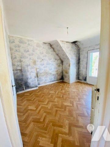 A Vendre à Perros-Guirec (22700) en Côtes-d'Armor (22), Vue sur Mer, Pavillon à rénover de type...