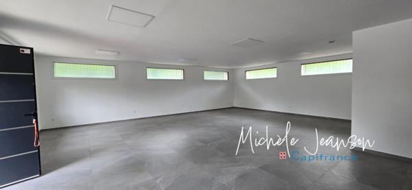 Local/bureau à louer AIGUEBELLE (73)