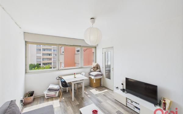 Appartement à vendre    1 pièce • 25 m2 Strasbourg