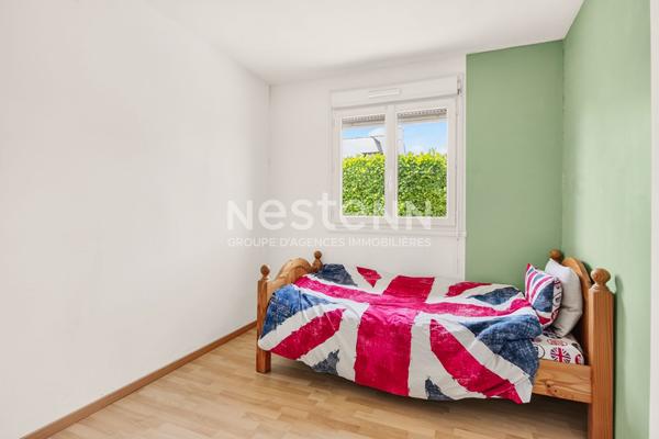 A vendre maison plain pied 2 chambres et 3 bureau possibilité d'une 3 chambre, a YFFINIAC !!!!