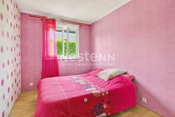 A vendre maison plain pied 2 chambres et 3 bureau possibilité d'une 3 chambre, a YFFINIAC !!!!