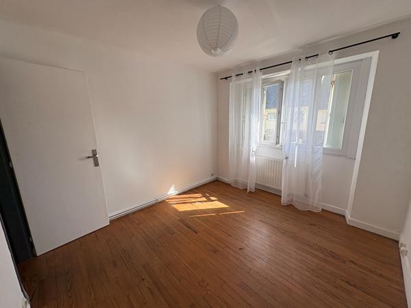 Appartement - BEAUVALLON -  2 Chambres - 1 garage