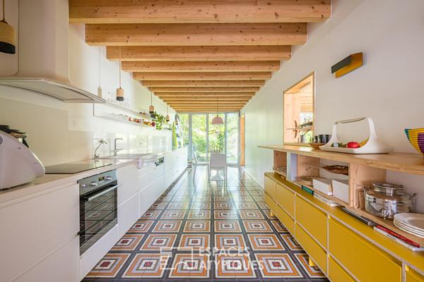 Superbe villa en pierre rénovée par Architecte à Caudéran avec jardin