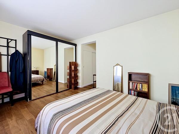 Appartement F5 à vendre  5 pièces - 115,16 m2 PARIS - 75020