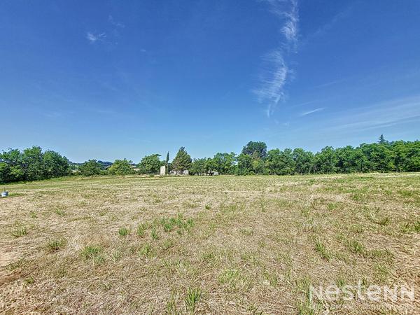 A Vendre Terrains à bâtir dans lotissement de douze lots à la campagne proche de Condom