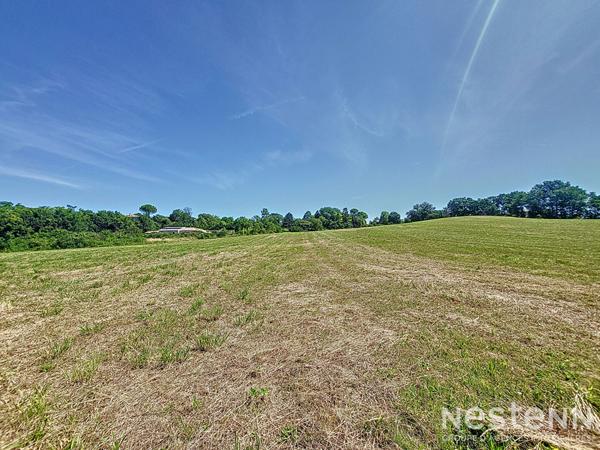 A Vendre Terrains à bâtir dans lotissement de douze lots à la campagne proche de Condom