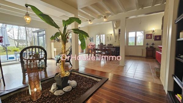 Maison à vendre 6 pièces de 204 m²