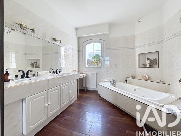 Maison à vendre 8 pièces 328 m² Héric