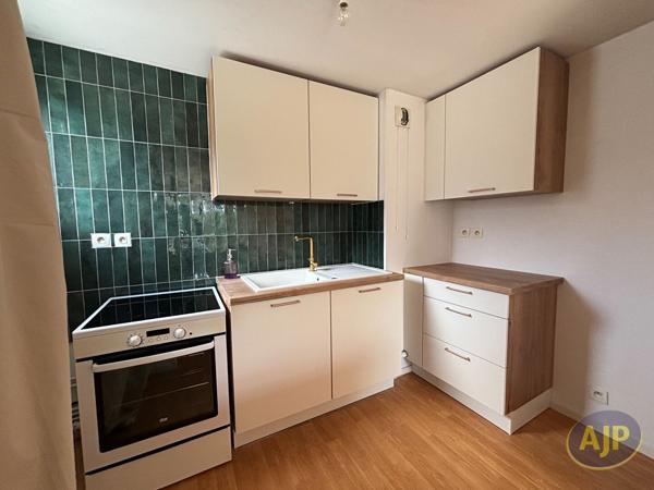 Location appartement Trelaze : 800 € - AJP Immobilier Angers