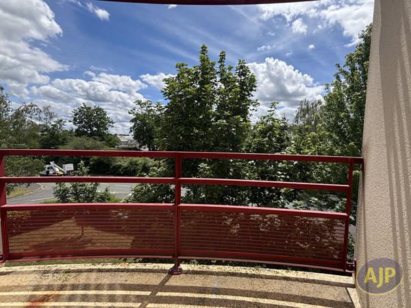 Location appartement Trelaze : 800 € - AJP Immobilier Angers