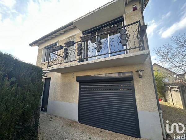 Maison 5 pièces de 100 m² à Sainte-Geneviève-des-Bois (91700)