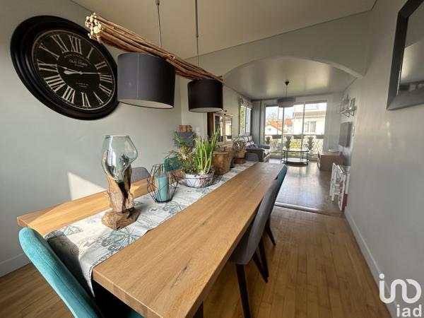 Maison 5 pièces de 100 m² à Sainte-Geneviève-des-Bois (91700)