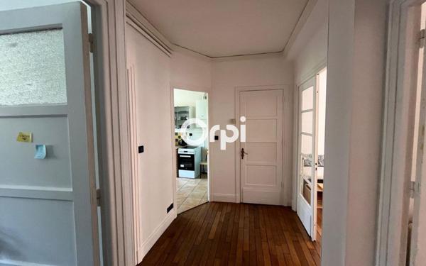 Appartement à louer    2 pièces • 67 m2 Lille