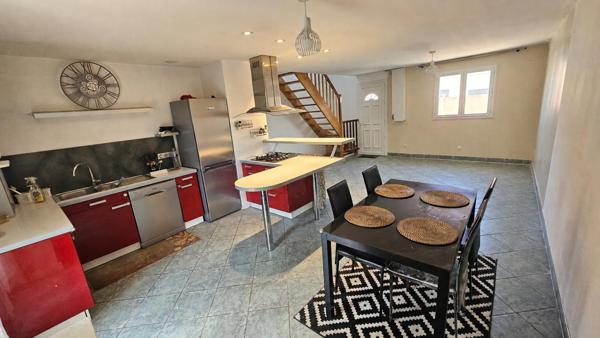 Houdan 10 mn / Maison familiale 5 chambres dans un village dynamique