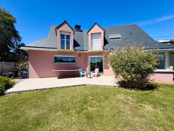 Maison avec vie de plain-pied et plage de Kerfany à pied.