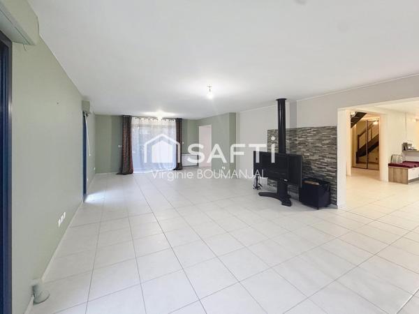 Pavillon de 236 m2 6 chambres avec autonomie de plain pied