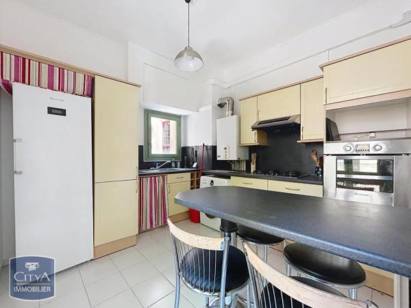 Appartement à louer 3 pièces 51m² Nîmes (30000)