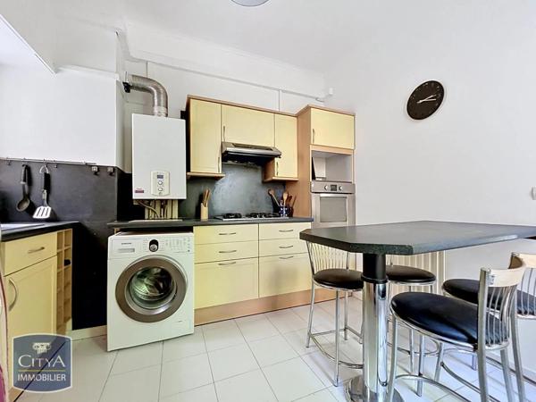 Appartement à louer 3 pièces 51m² Nîmes (30000)