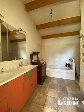 SAINT-PIERRE (CENTRE) - MAISON DE 180 m² - TERRAIN 1000 m²