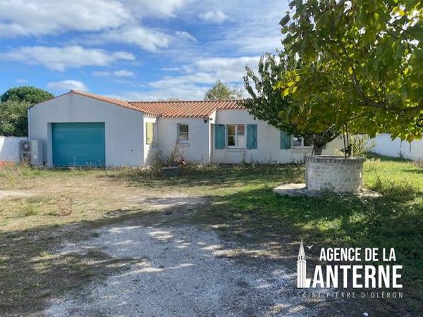 SAINT-PIERRE (CENTRE) - MAISON DE 180 m² - TERRAIN 1000 m²