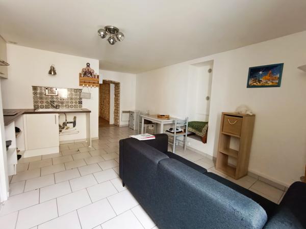 À vendre - Appartement, 2 pièces situé à Meursac (17120)