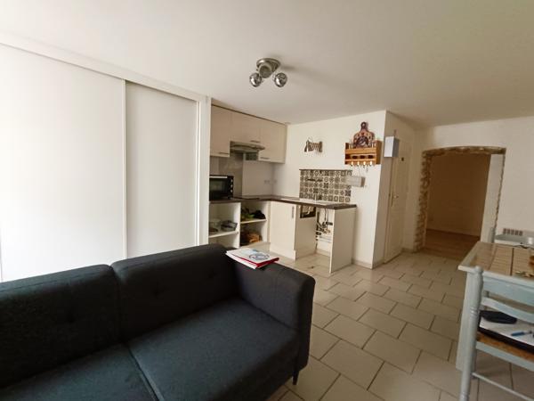 À vendre - Appartement, 2 pièces situé à Meursac (17120)