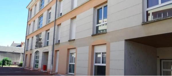 Appartement  centre  d'Orleans, 2 pièces 34 m2, place parking