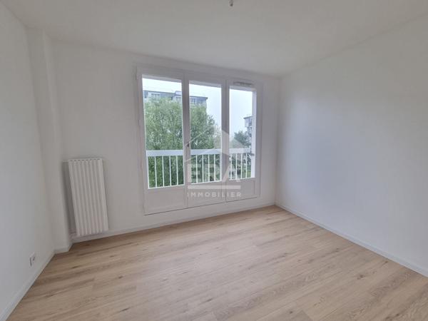 Appartement Neuilly Sur Marne 3 pièce(s) 63.78 m2