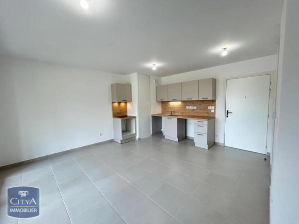 Appartement à louer 2 pièces 55.5m² Aix-en-Provence (13290)