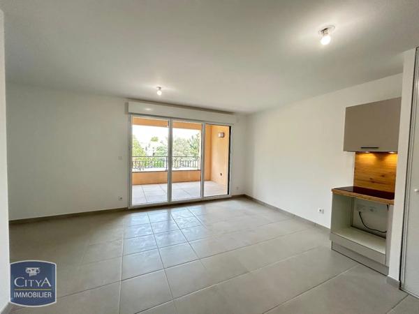 Appartement à louer 2 pièces 55.5m² Aix-en-Provence (13290)