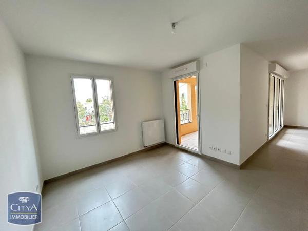 Appartement à louer 2 pièces 55.5m² Aix-en-Provence (13290)