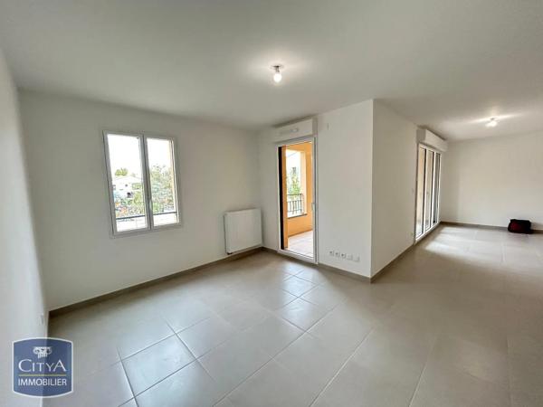 Appartement à louer 2 pièces 55.5m² Aix-en-Provence (13290)
