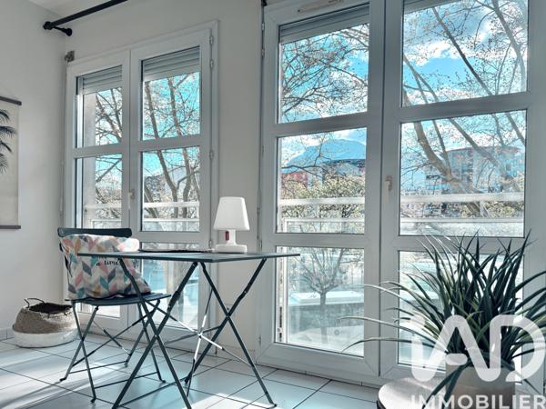 Location appartement 2 pièces 52 m² Grenoble