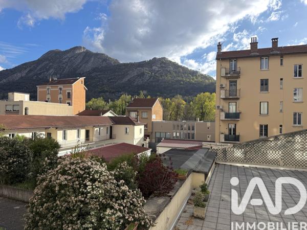 Location appartement 2 pièces 52 m² Grenoble