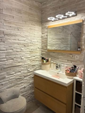 Perpignan (66000) Vente Perpignan. Deux maisons en une séparée : idéal pour une famille qui souhaite garder ses enfants ou se