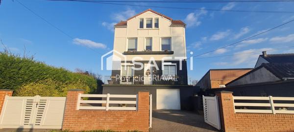 SUPERBE MAISON DE VILLE